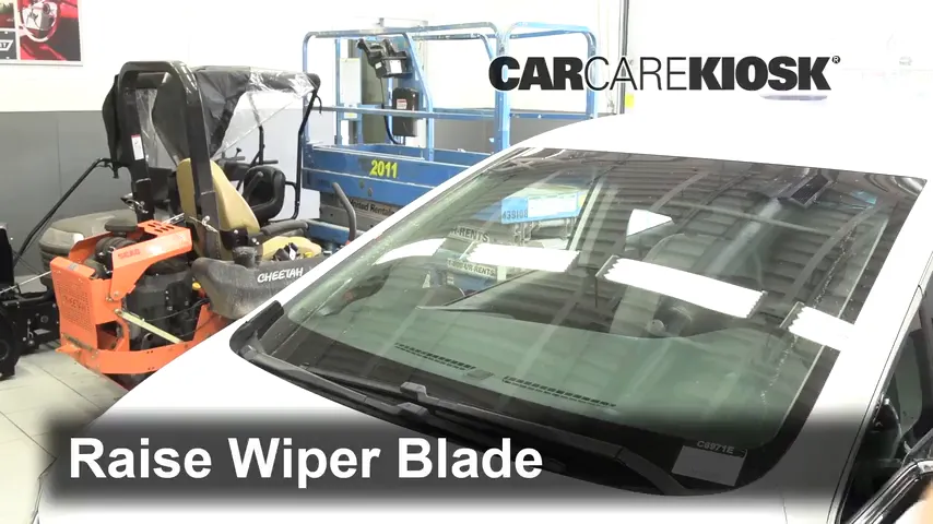 2017 Chevrolet Bolt EV LT Electric Windshield Wiper Blade (Front)